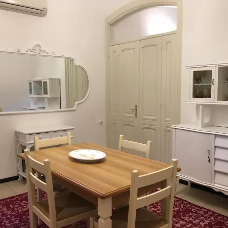 Juighissa Leonora Bed & Breakfast Oristano