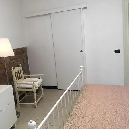 Bed & Breakfast Juighissa Leonora *