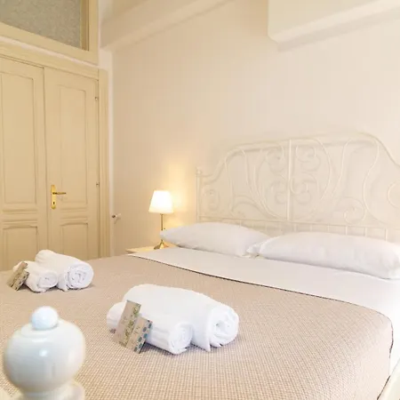 Juighissa Leonora Bed & Breakfast