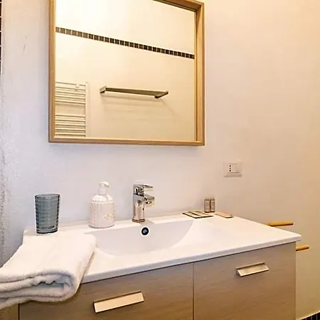 Juighissa Leonora Bed & Breakfast